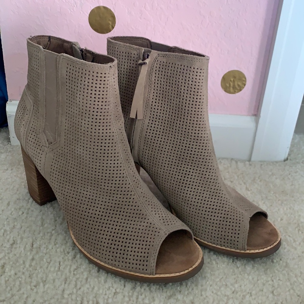 TOMS Majorca Peep Toe Booties Size 11 EUC